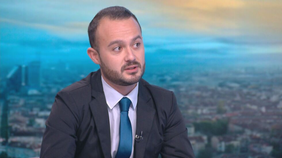 Математик: Тепърва смъртността от COVID-19 ще скочи с 50 до 100% 