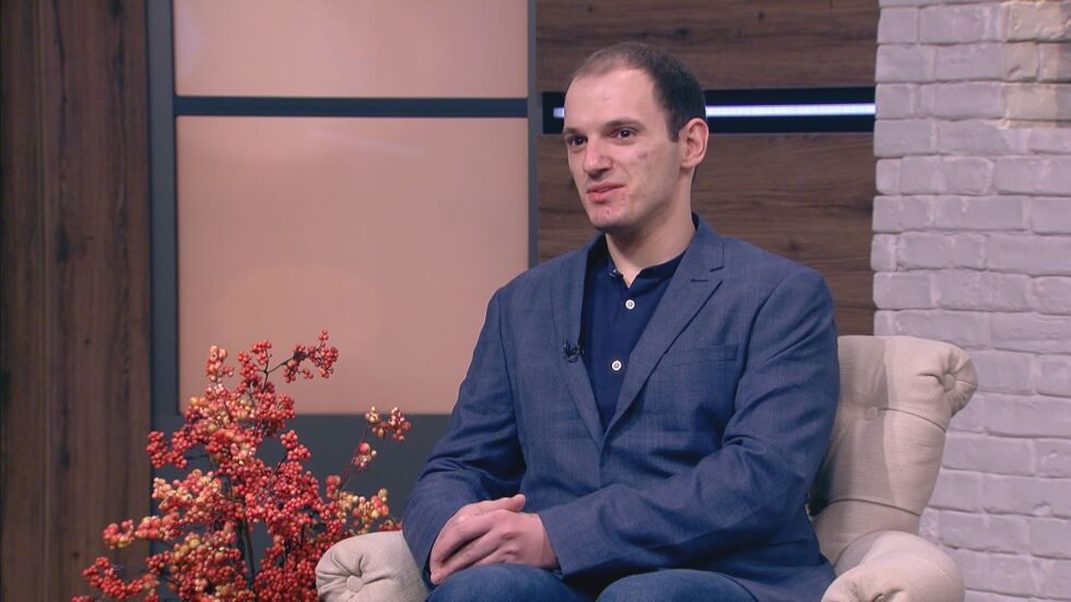 Реаниматор: Вирусът продължава да ни изненадва