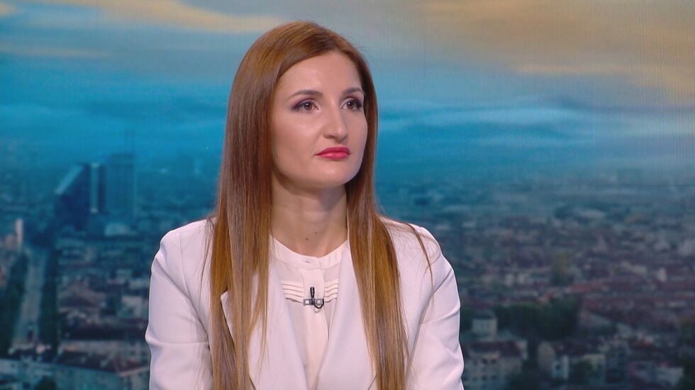 Христиания Червенкова, след като се върна от С. Македония: Хората там не са гневни, търсят истината