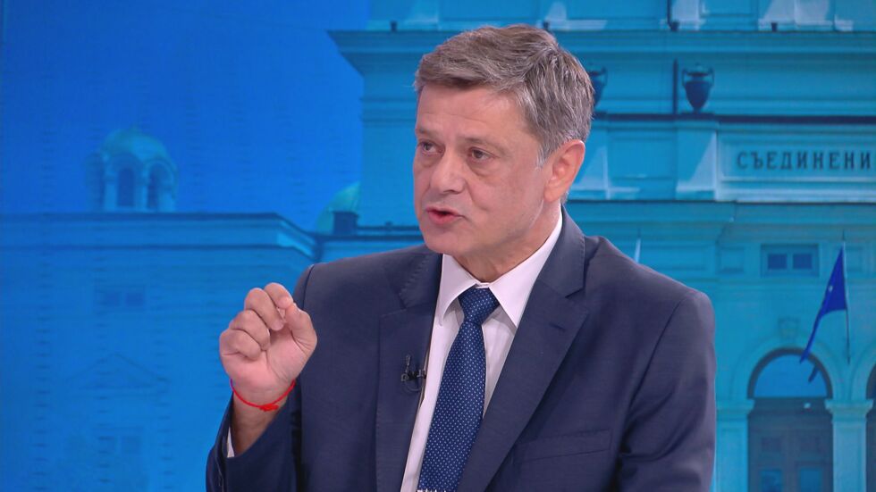Ген. Константин Попов: Има възможности за предоставяне на оръжия за Украйна