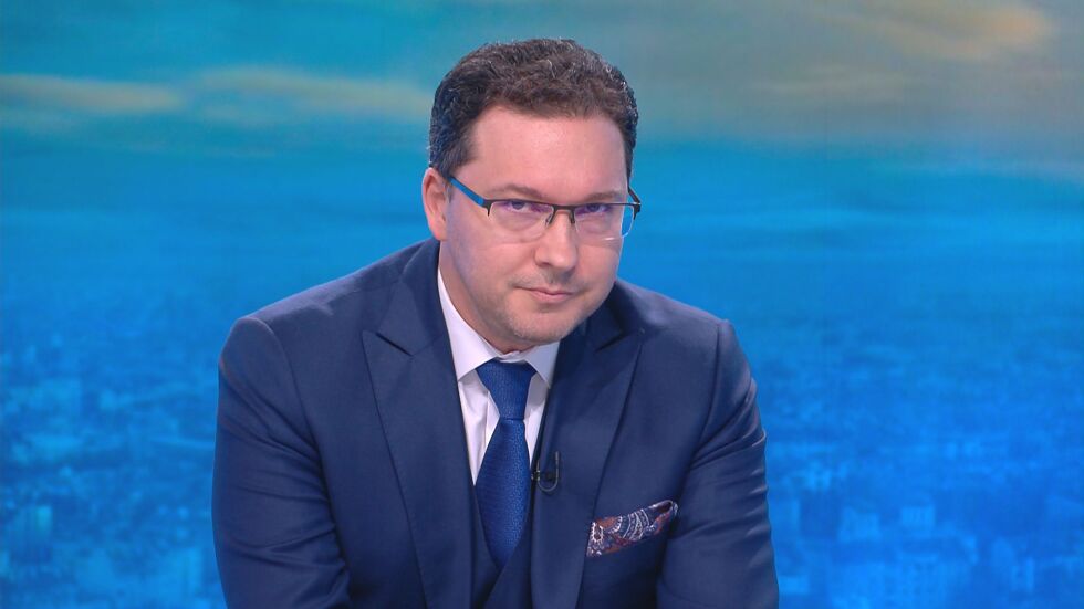 Даниел Митов за срещата с ПП:  Дано е без клишета и пропагандни небивалици