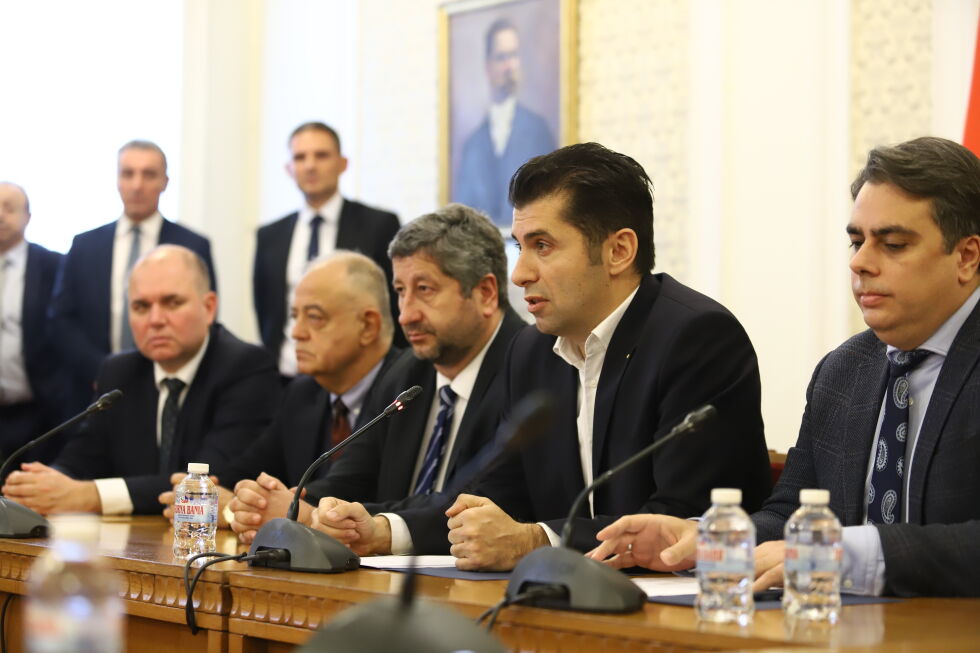 ПП и ДБ са готови на правителство на малцинството