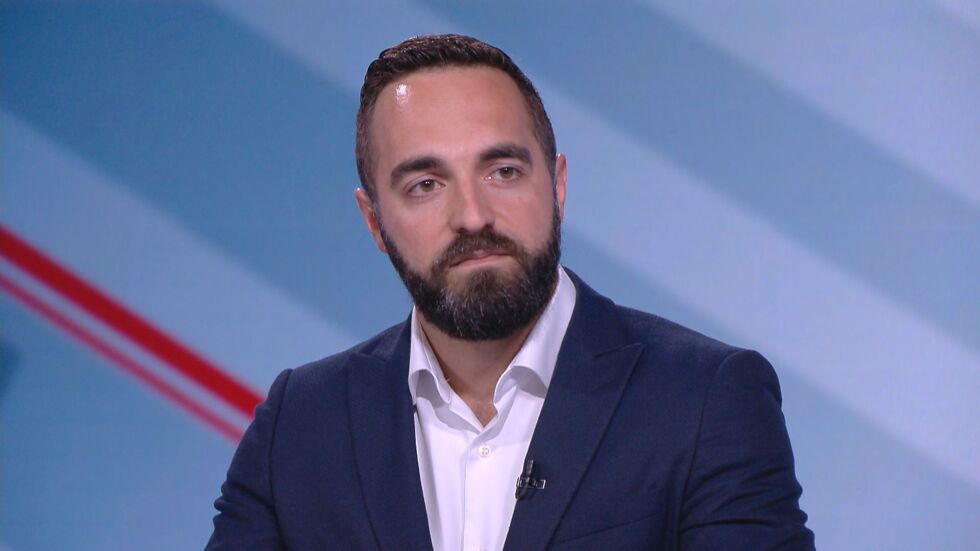 Камбарев: Има самоконтрол в сглобката