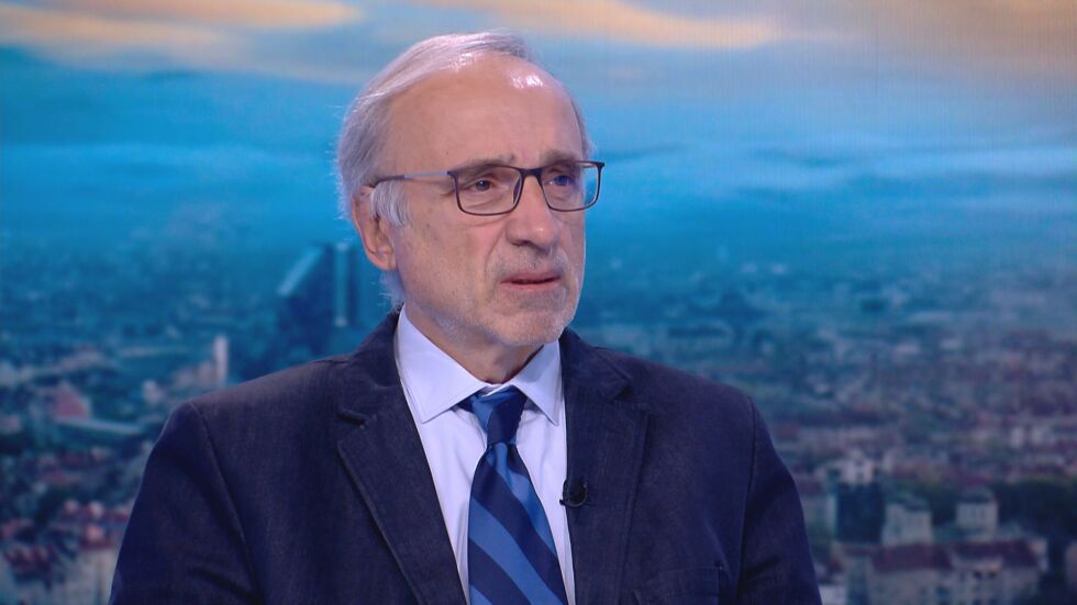 Веселин Методиев: Българското общество се развива динамично, а държавата е закъсала 