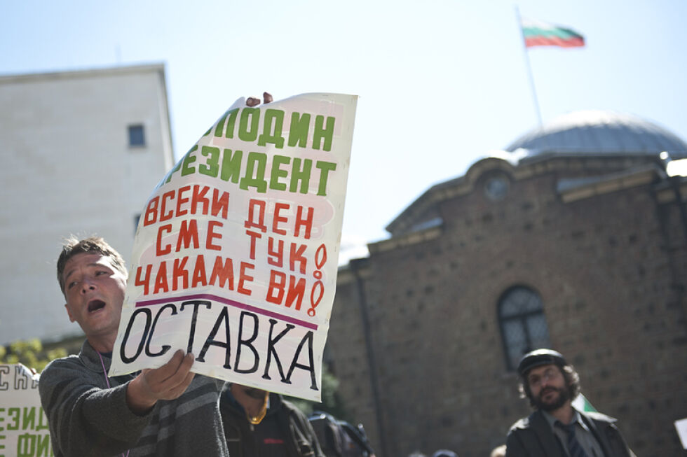 Контрапротестиращите сърдити на Плевнелиев, не поискал да говори с тях