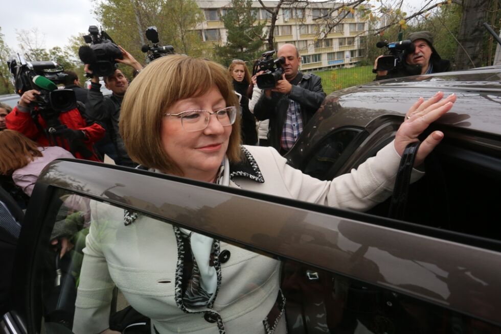 Съпругата на Цветан Василев напусна Следствието без обвинение 