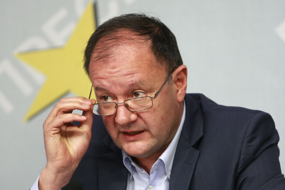 Миков: Пенсионната реформа е безпрецедентно непрозрачна
