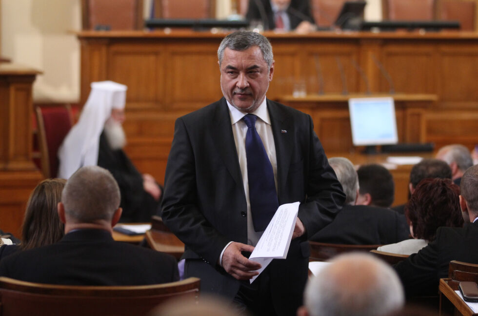 Валери Симеонов не е „Шарли”,  критикува френските служби 