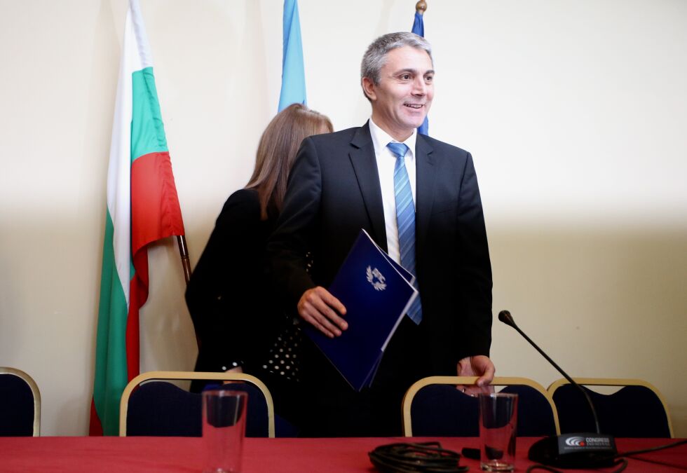 ДПС подкрепи кандидатурата на Пламен Орешарски за президент