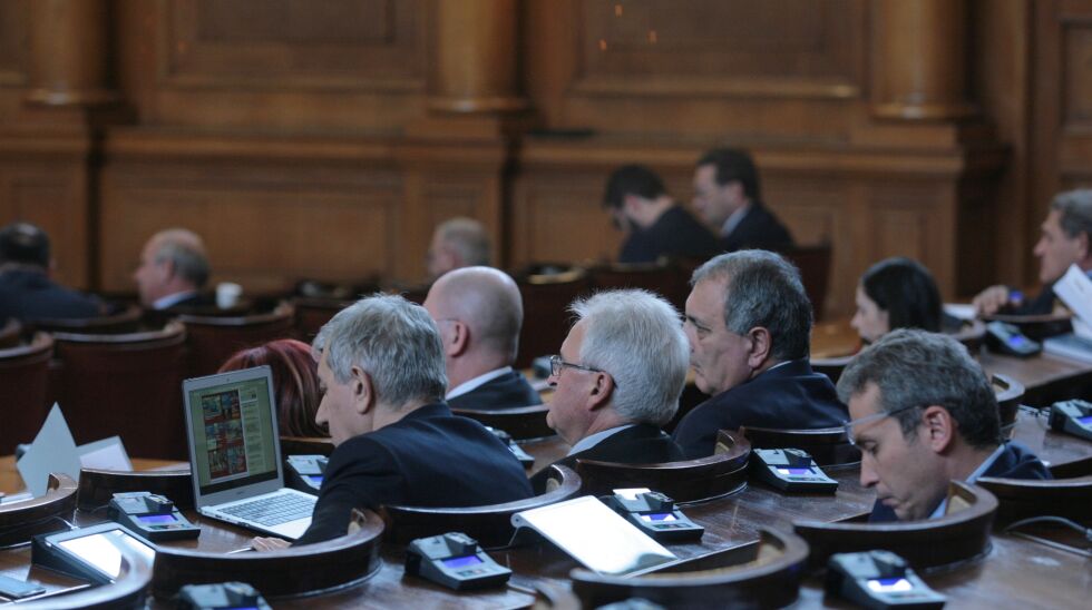 Депутатите одобриха падането на тавана на избирателните секции