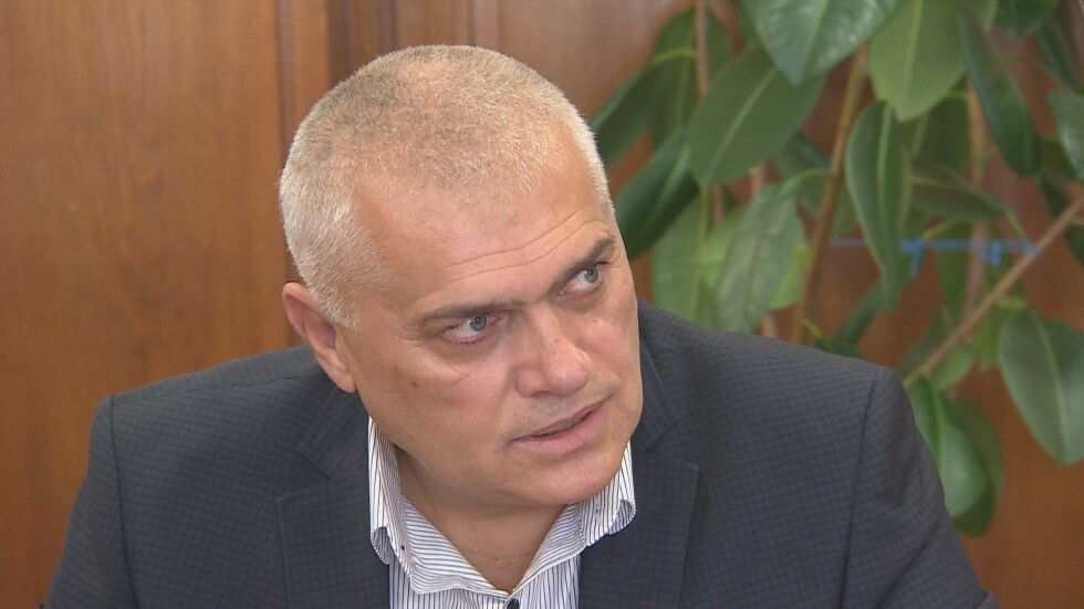 Валентин Радев се вълнувал повече от ало-измамите, отколкото от Александър/Спас (ВИДЕО)