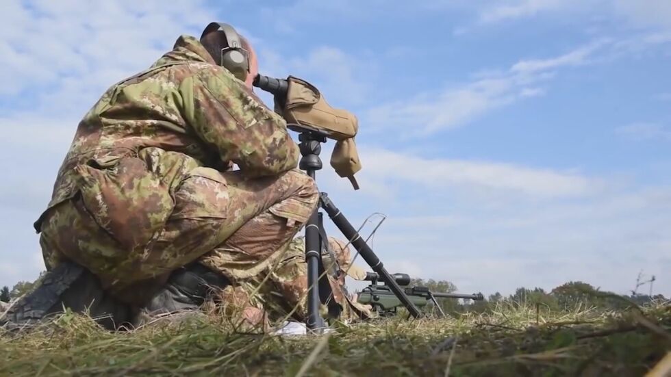 Военен зам.-министър: Батальонната група на НАТО ще остане у нас, докато има опасност