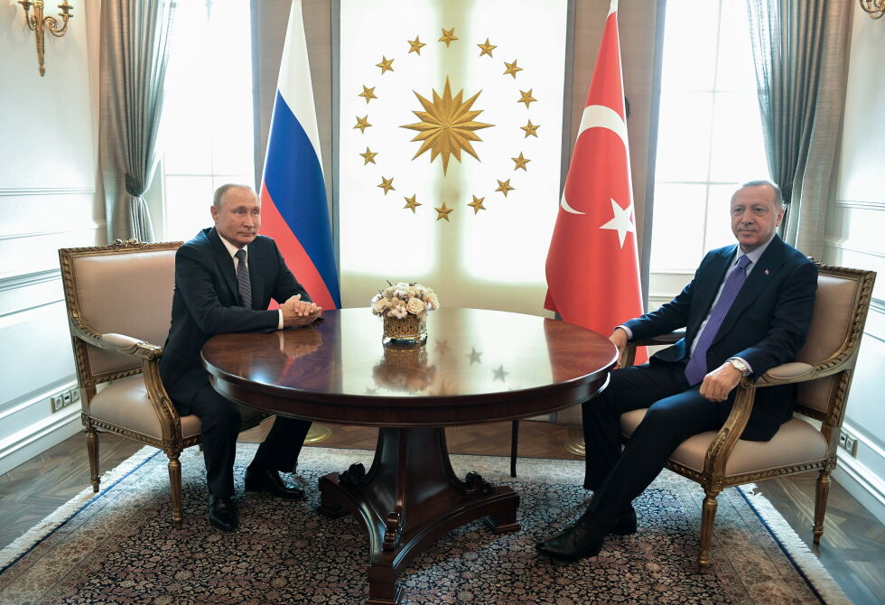 Равносметката 2019: Путин и Ердоган в геополитическа партия шах в Близкия изток