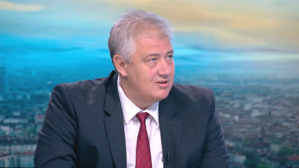 Проф. Асен Балтов: Бих препоръчал на НОЩ да се носят задължително маски и в офисите
