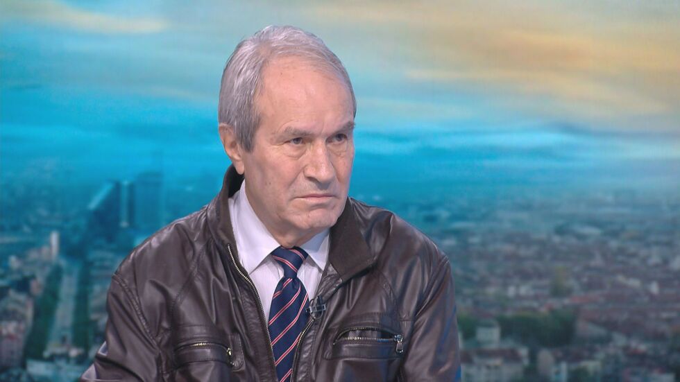 Проф. Гайдарски: Птичият грип не беше по-малко опасен, сега обаче се намесиха и други сили
