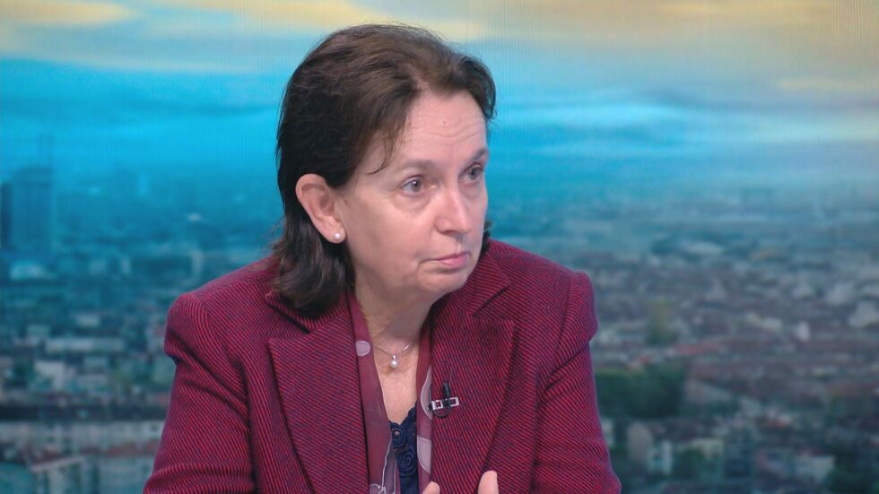 Мими Виткова: Проблемът с пандемията от коронавирус се политизира