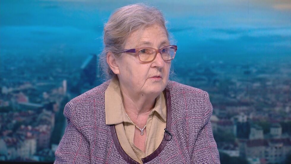 Проф. Кожухарова: Високият брой смъртни случаи от COVID-19 е обезпокоителен у нас