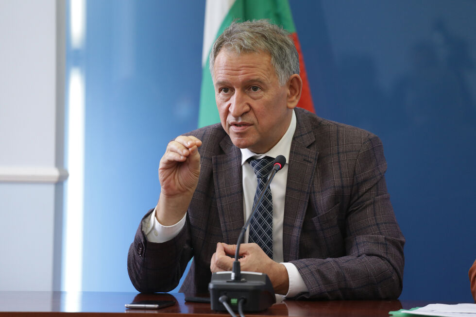 Кацаров: Религията и народопсихологията са причина за ниското ваксинационно покритие 