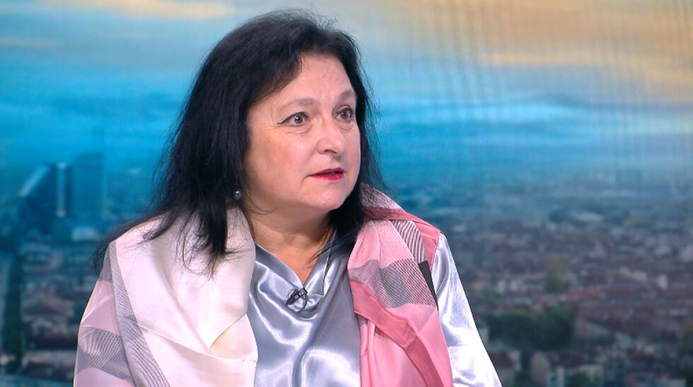 Вирусолог: Не се справяме със спазването на COVID мерките