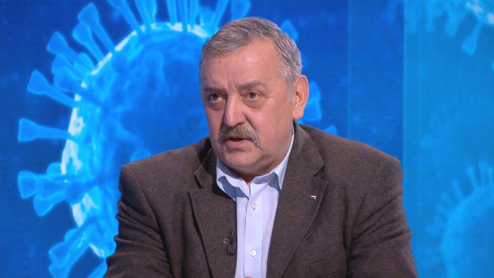 Кантарджиев: Здравната система може да издържи още 1 седмица