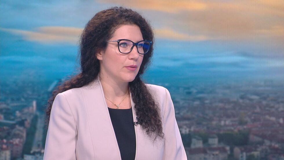 Калина Константинова за причините защо ПП загуби изборите