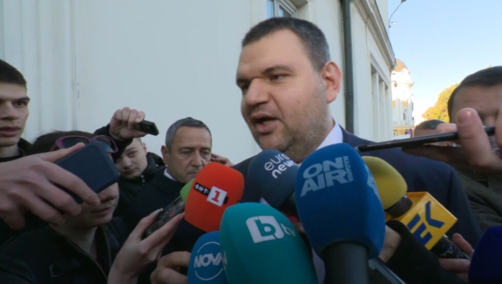 Пеевски: Основната ни задача е да мислим хората да живеят добре