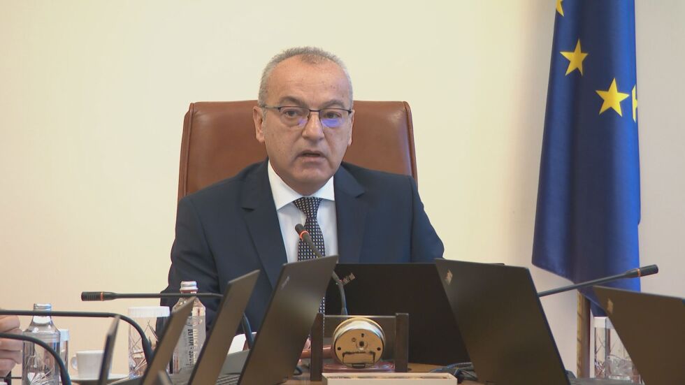 Премиерът: Депутатите ударно ни задават въпроси, дано така приемат и закони