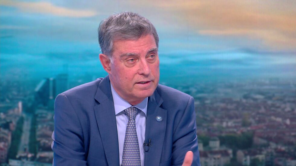 Ген. Събев: България няма да остане без охрана на въздушното пространство