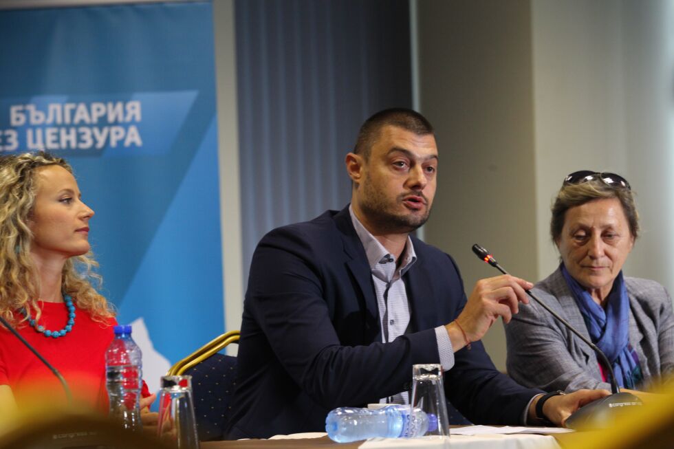 Николай Бареков остава евродепутат