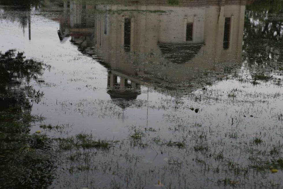 Къщи и дворове под вода след поредните порои