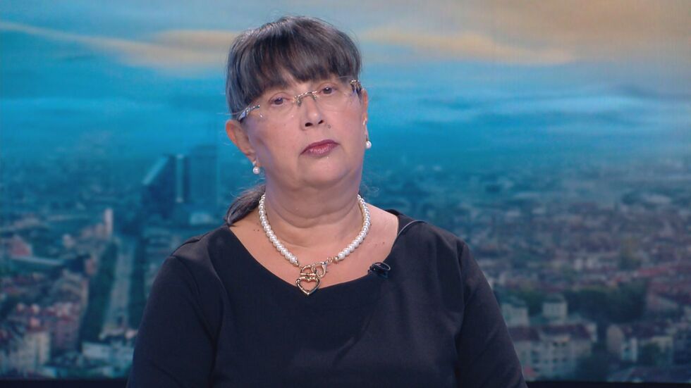 Мариана Хил: Елизабет II за англичаните е това, което е Левски за нас