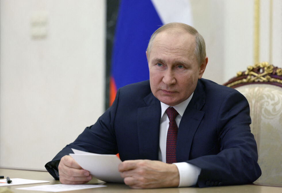 Бивш автор на речите на Путин: Увеличава се възможността от военен преврат в Русия 