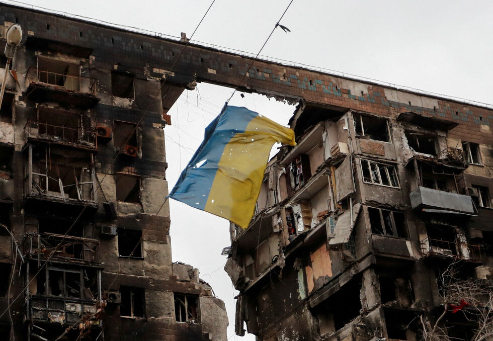 74% от украинците са против мирен план, който включва изтегляне на украинските войски от Донбас