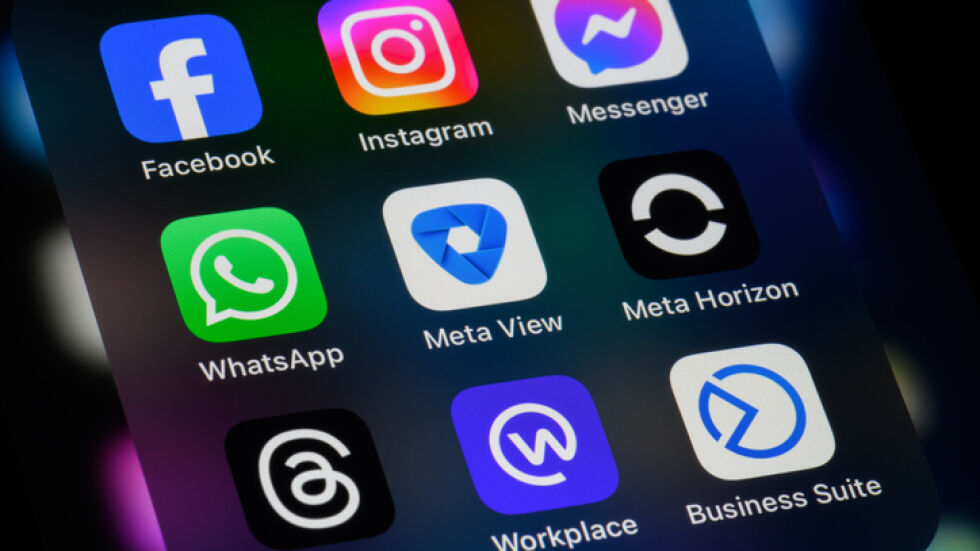 Facebook претърпява глобален срив