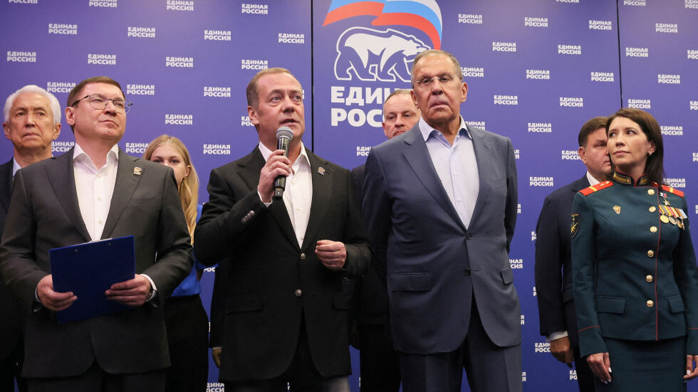 Партията на Путин води на парламентарните избори в Русия
